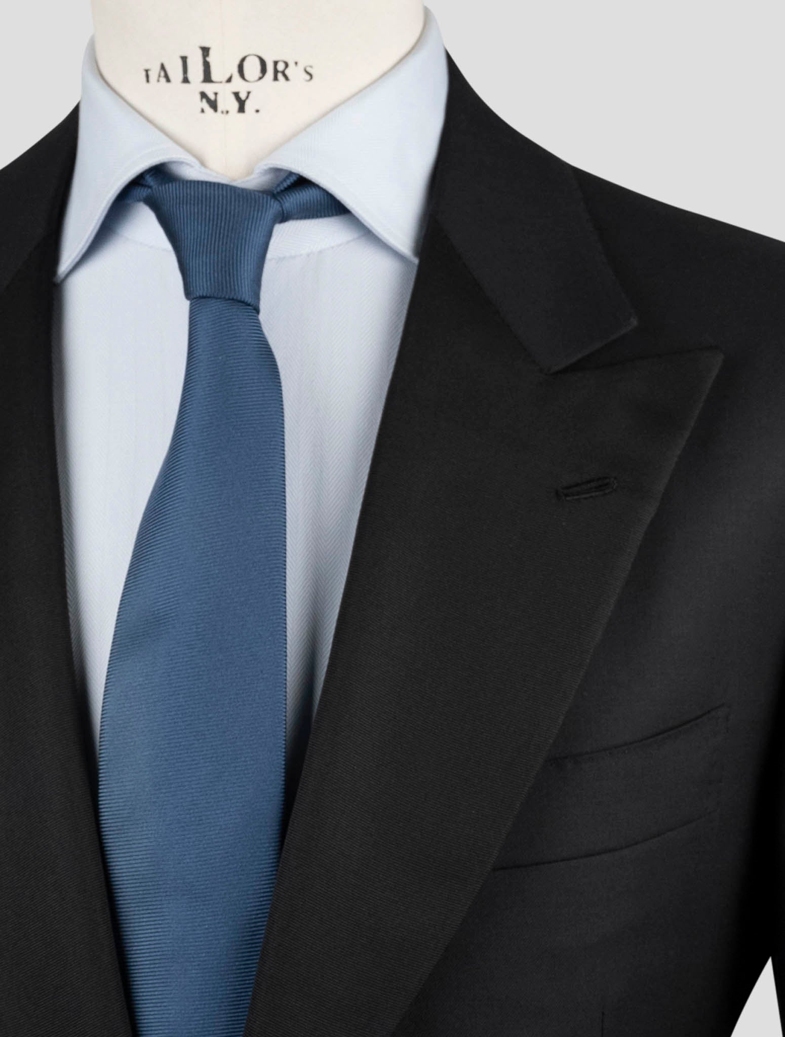 Kiton Black Wool 150's Diamante Blue Suit Smoking