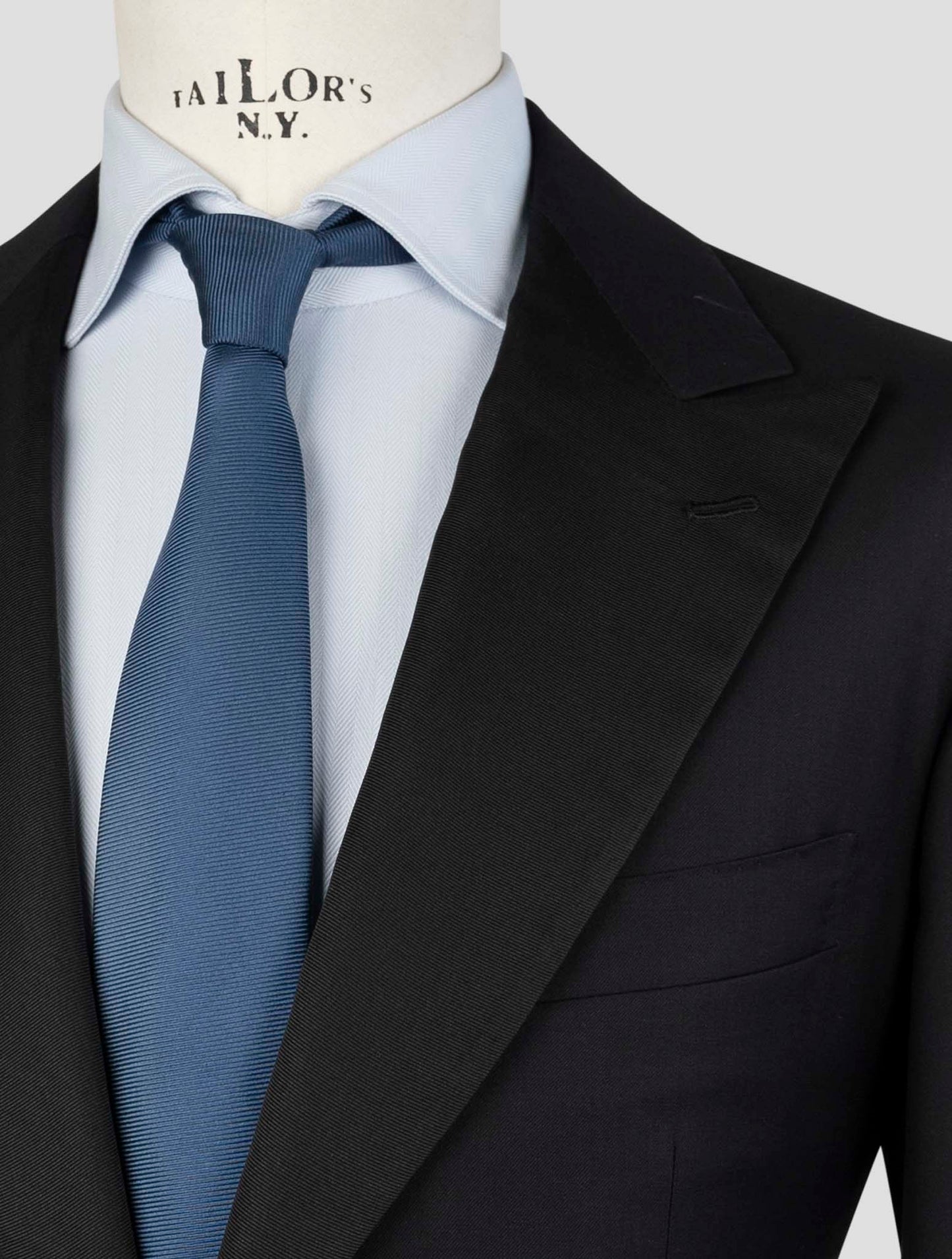 Kiton Black Wool 150's Diamante Blue Suit Smoking