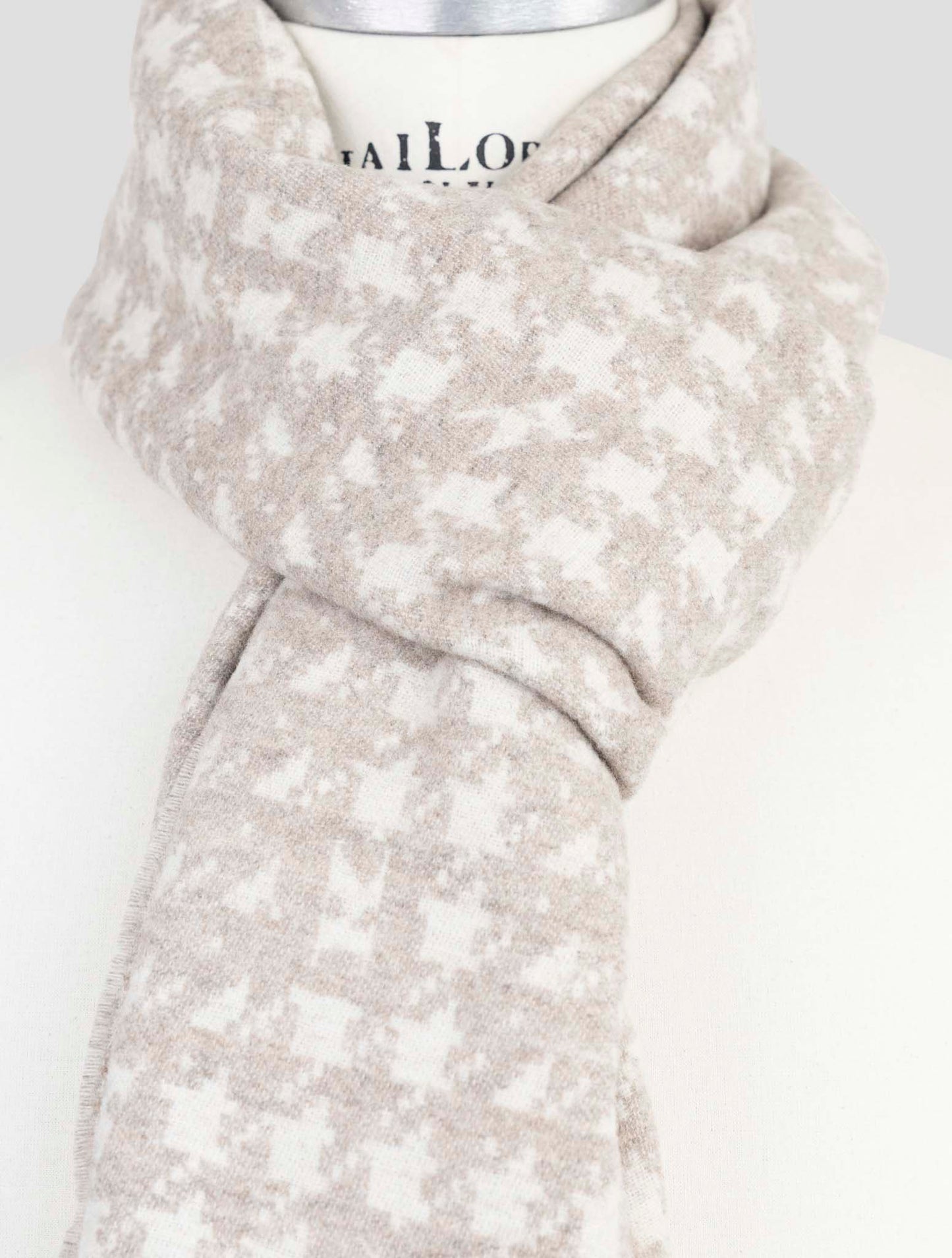 Kiton Beige Wool Cashmere Mink Scarf