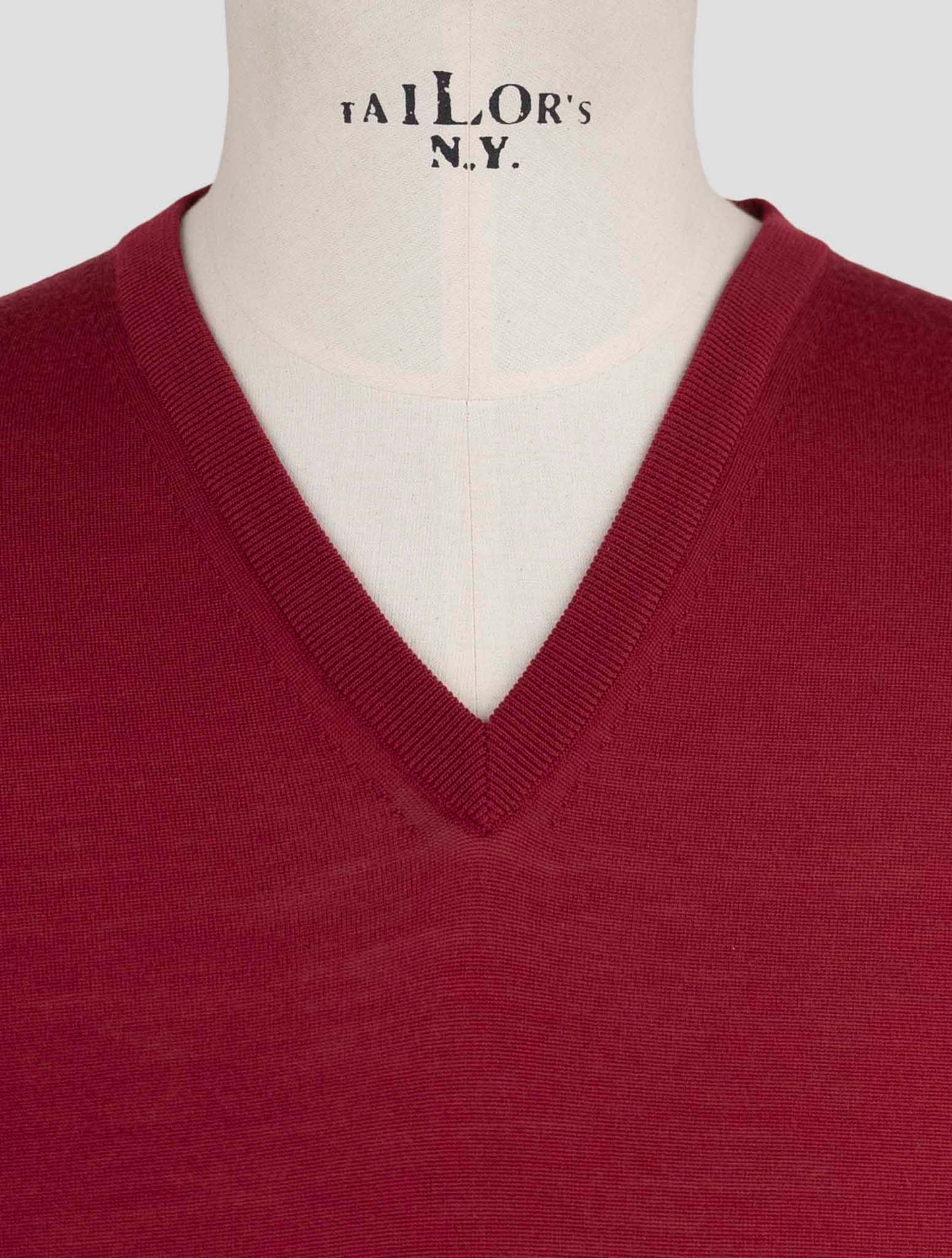 Kiton Red Wool Sweater V-Neck