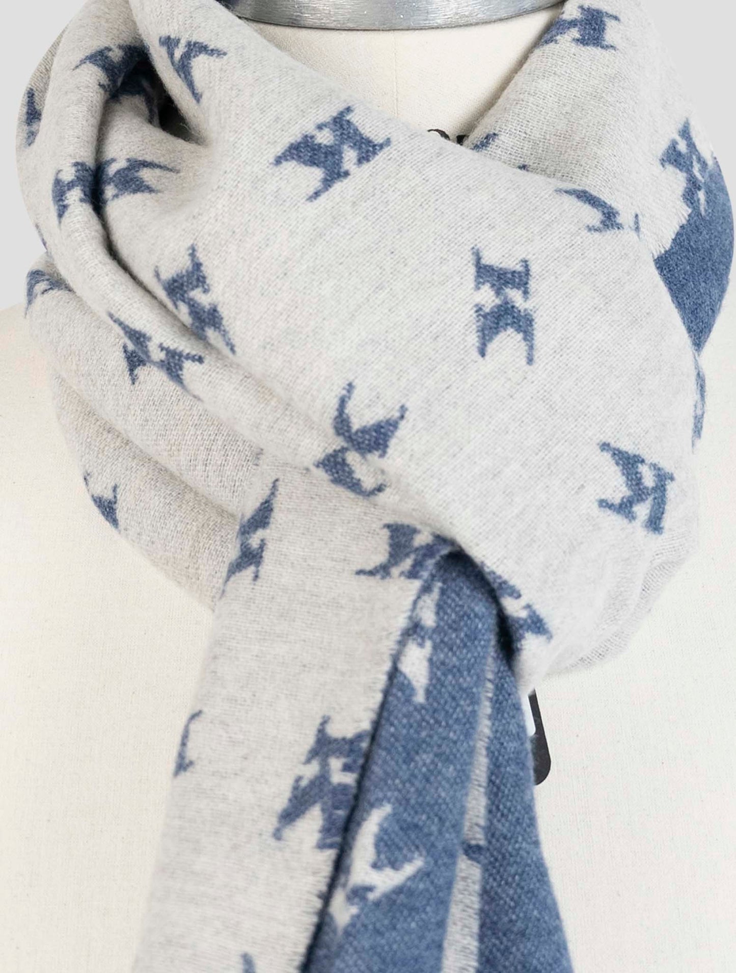 Kiton Gray Wool Cashmere Mink Scarf