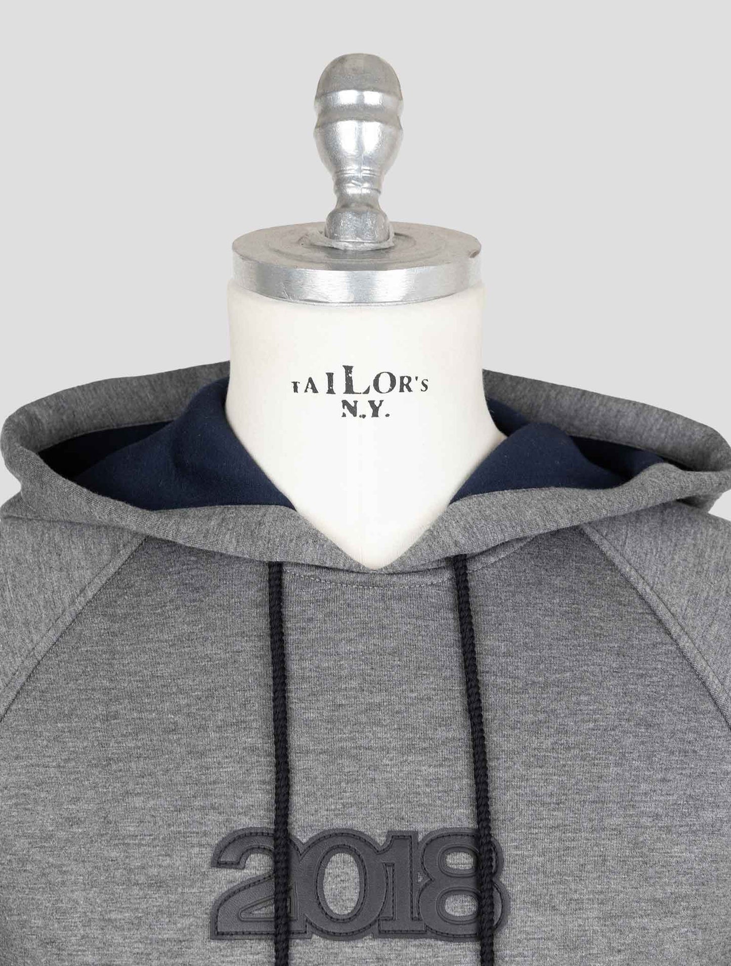 Kiton Knt Gray Viscose Ea Sweater Hoodie