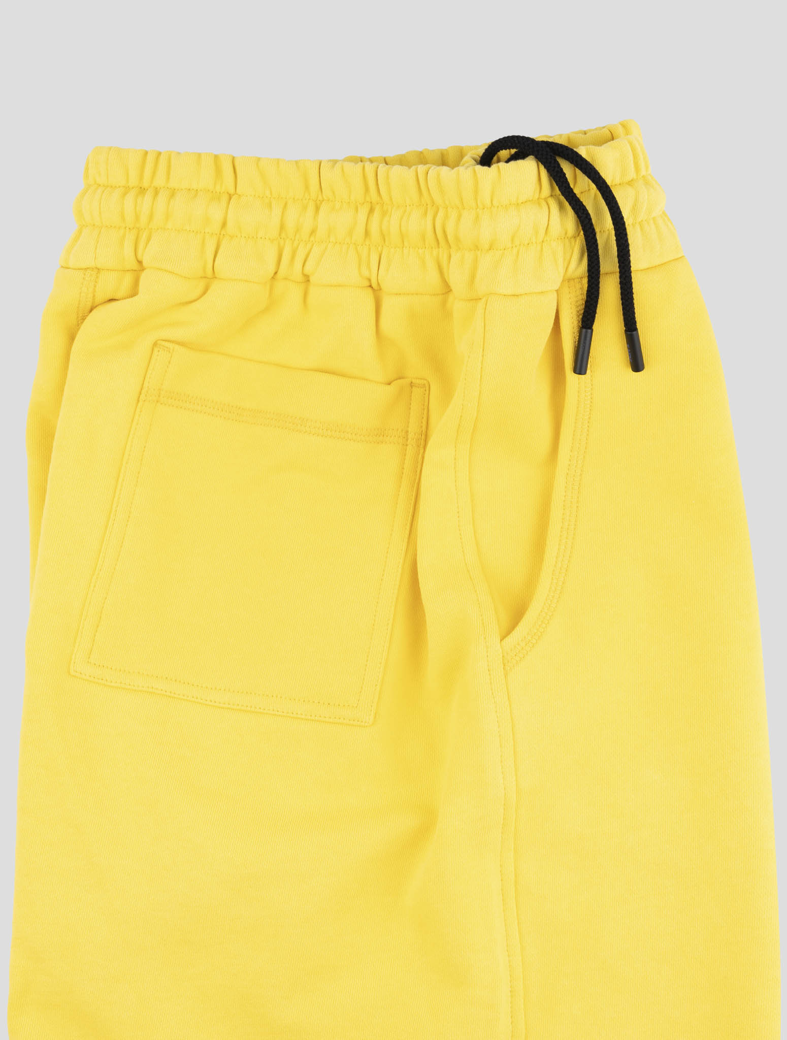 Kiton Knt Yellow Cotton Short Pants