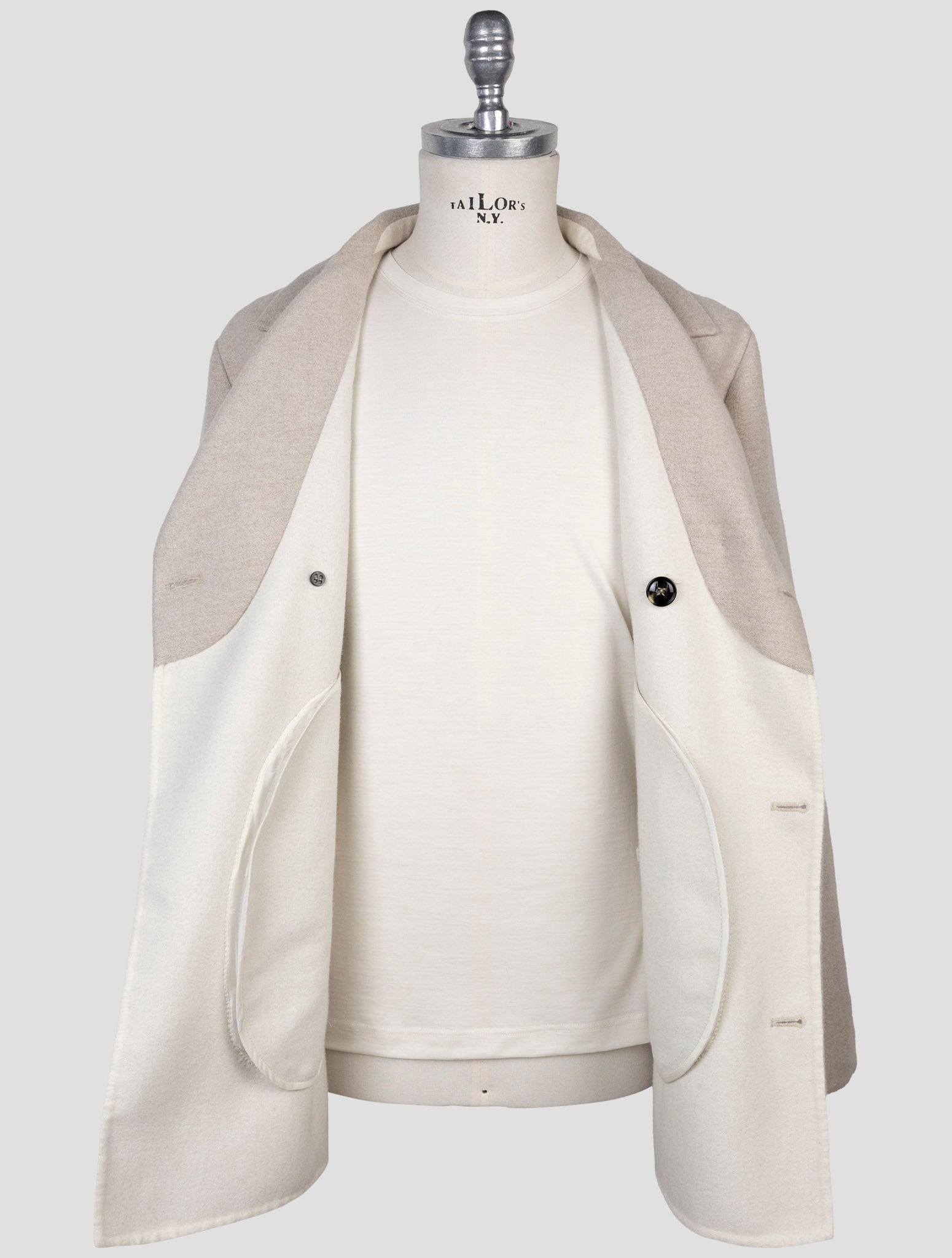 Kiton Beige Wool Cashmere Coat back detail