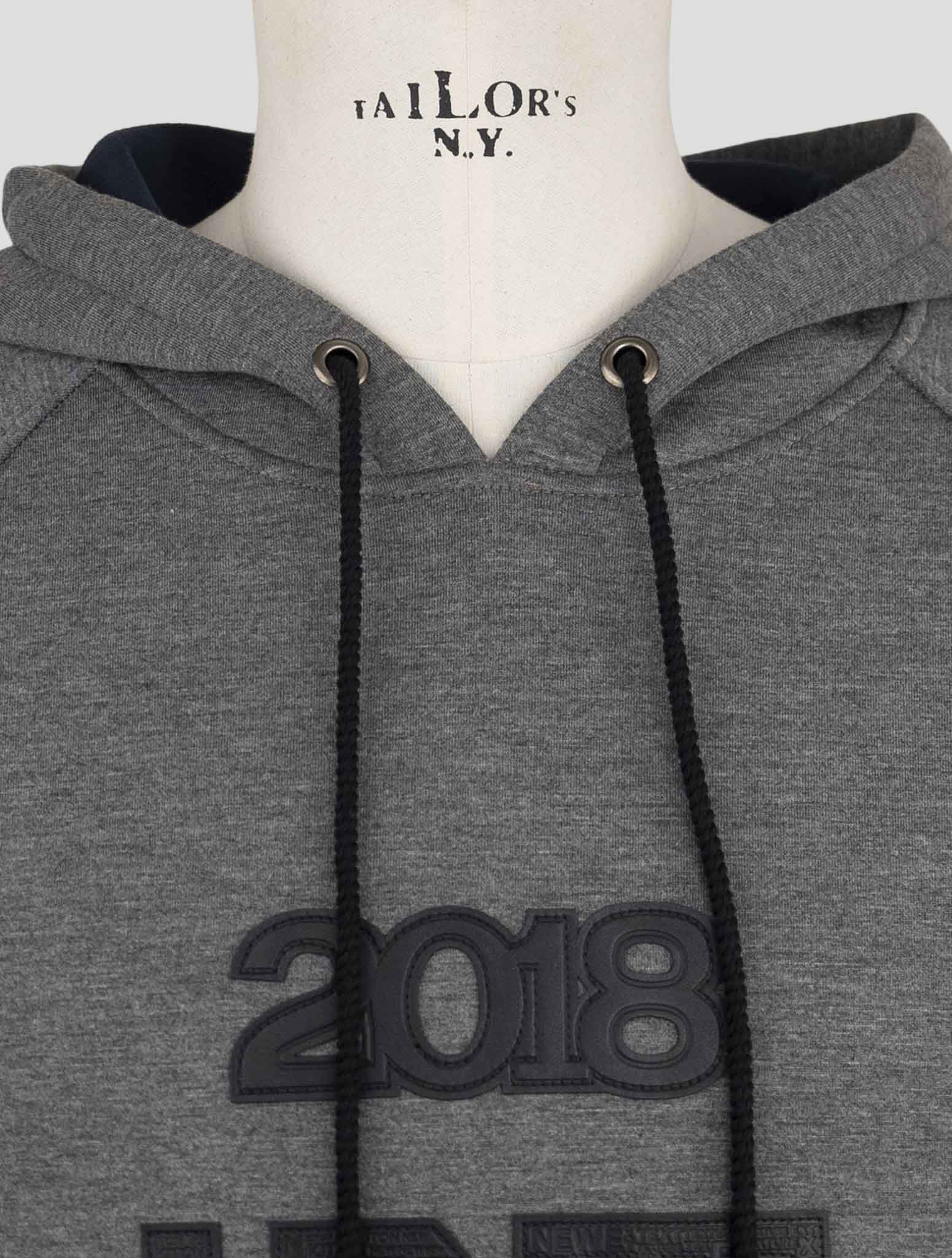 Kiton Knt Gray Viscose Ea Sweater Hoodie